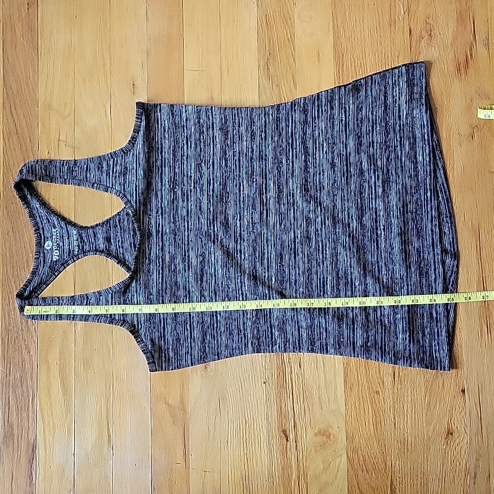 Workout Top - Picture 6 of 7